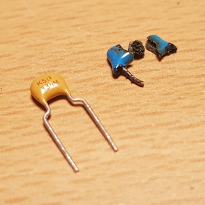 Commodore PC 30-III Capacitor Replacement