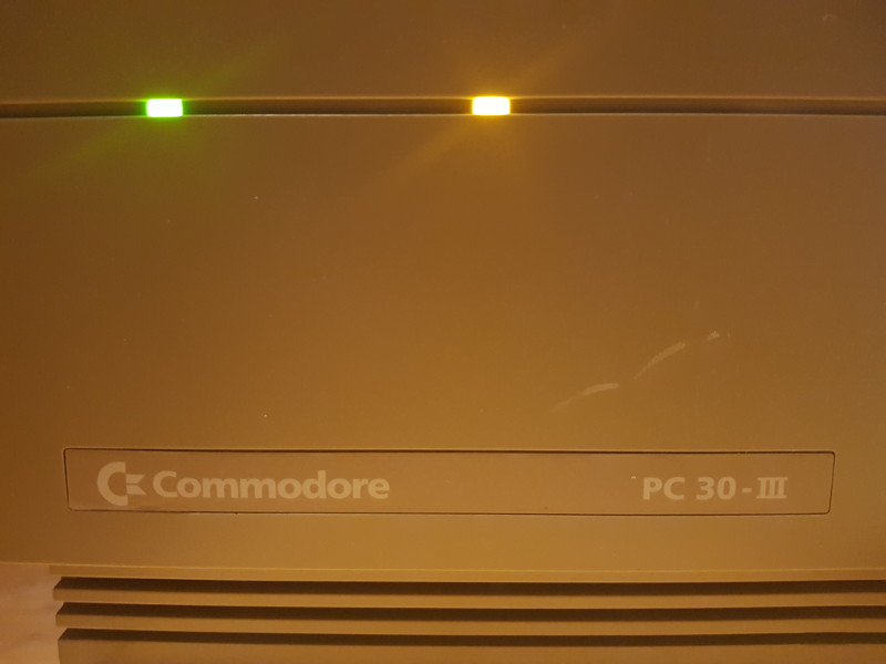 Commodore PC 30-III Front
